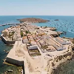 Huge Beachfront For Relaxing Daire *