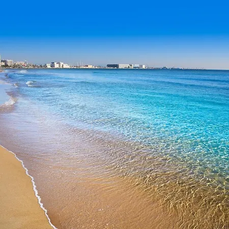 Huge Beachfront For Relaxing *